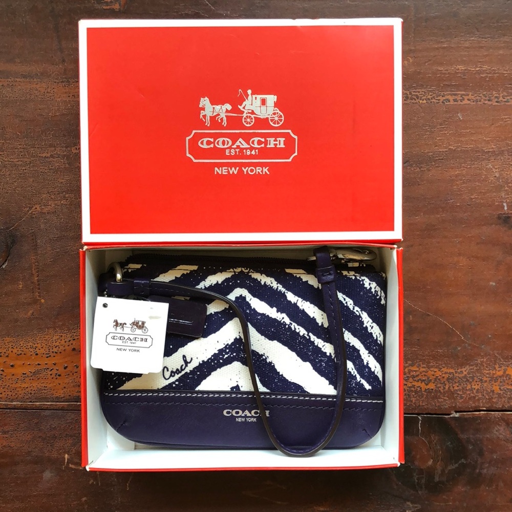 NWT COACH Legacy Zebra Stripe Marine Purple Clutch Wristlet